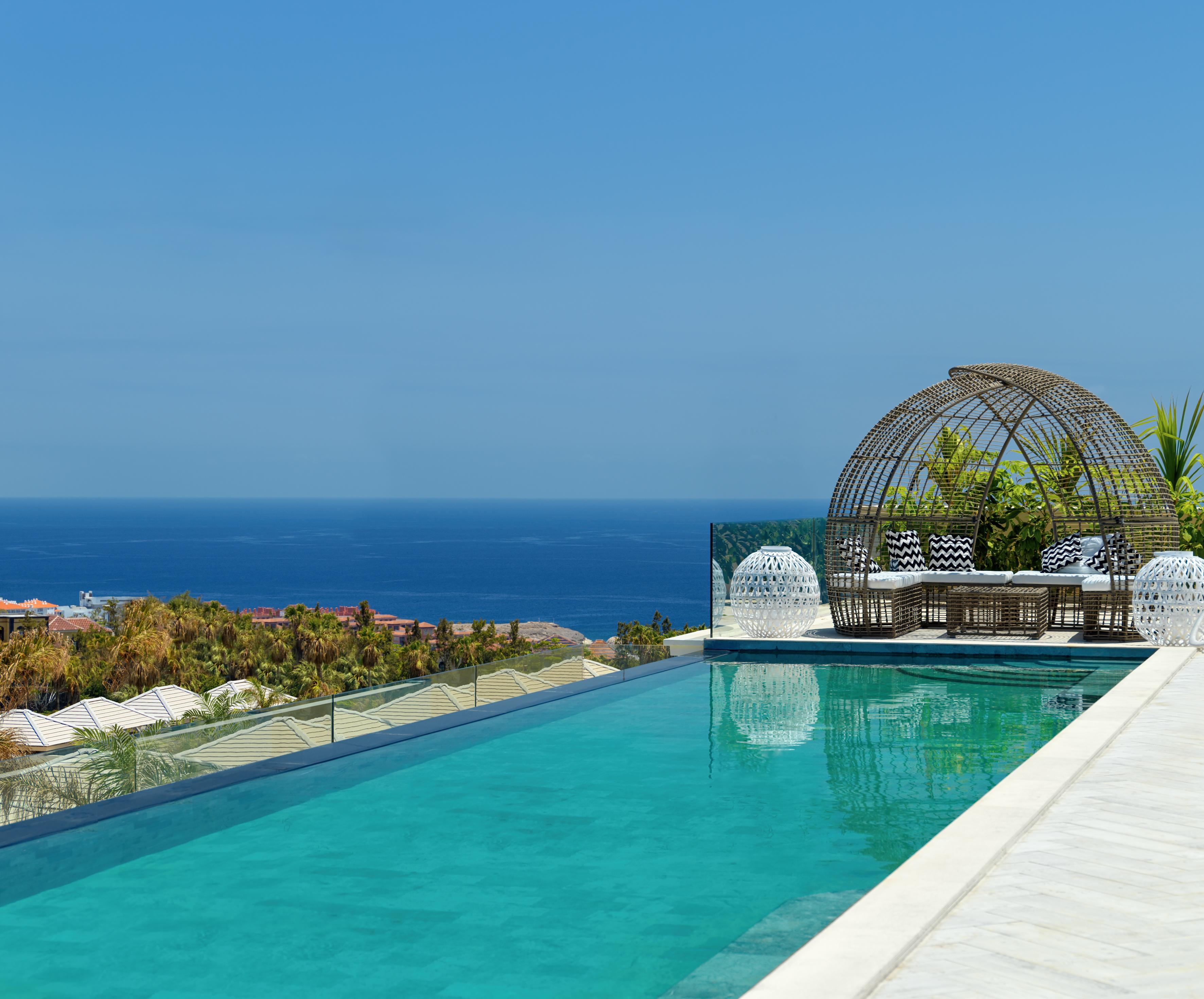 Royal River, Luxury Hotel - Adults Only أذيخي المظهر الخارجي الصورة