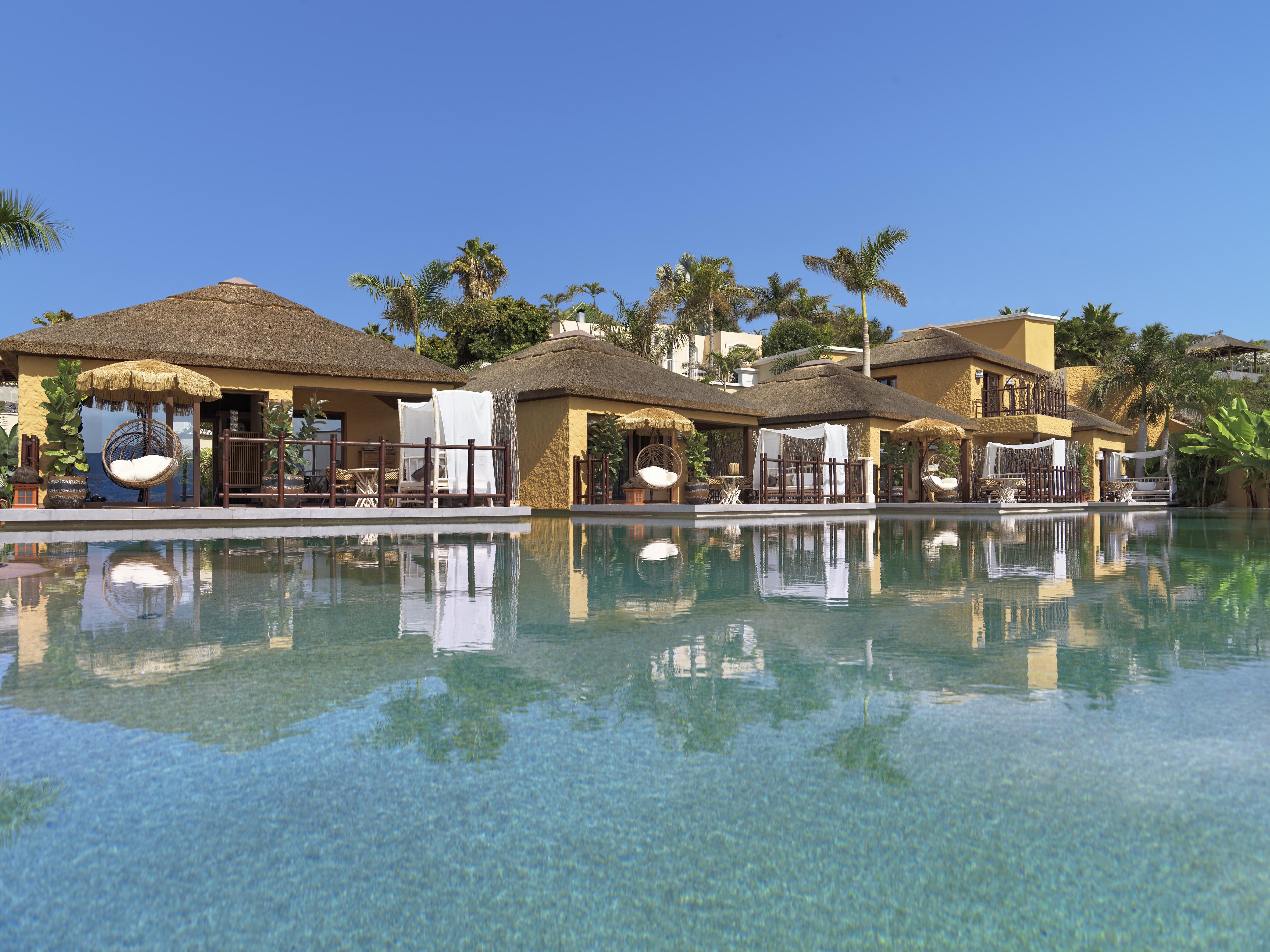 Royal River, Luxury Hotel - Adults Only أذيخي المظهر الخارجي الصورة