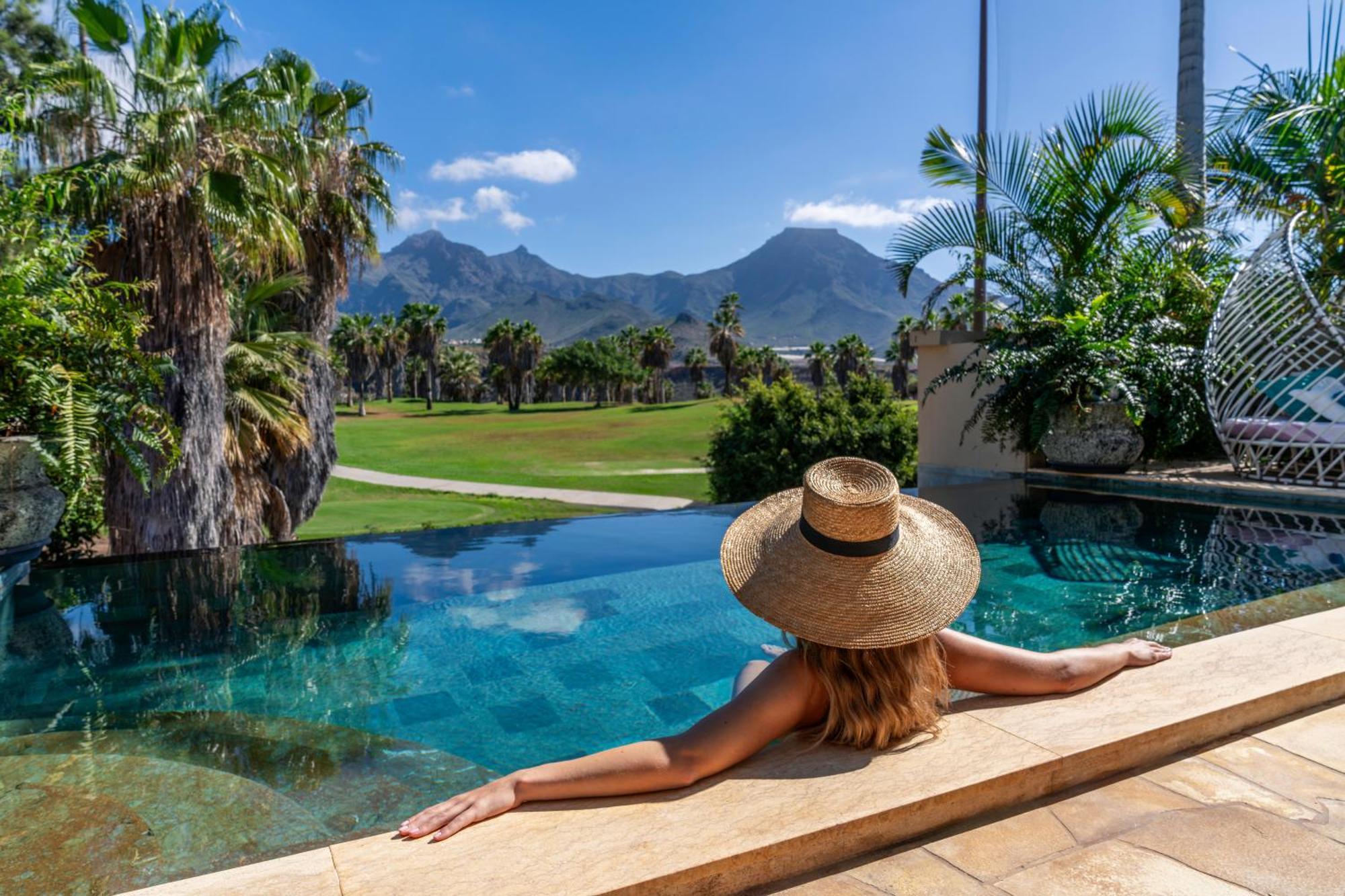 Royal River, Luxury Hotel - Adults Only أذيخي المظهر الخارجي الصورة